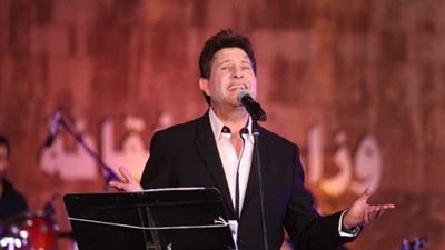 ألحان شرقية بأسلوب كايرو باند.. وأمير الغناء يتجلى بـ