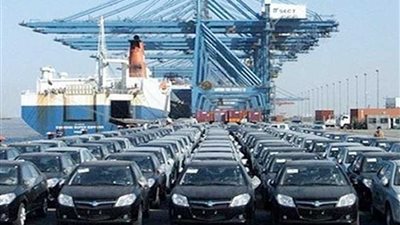 جمارك السيارات بالسويس تفرج عن 1492 سيارة بقيمة 296 مليونا خلال يوليو