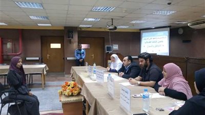 فحص المتقدمات لمعهد التمريض بتأمين صحي بني سويف