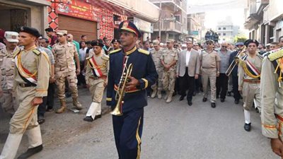 محافظ البحيرة يتقدم الجنازة العسكرية لشهيد الواجب الوطني بشمال سيناء