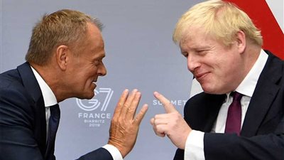 مصدر أوروبي: لا تقدم بعد لقاء توسك وجونسون حول 