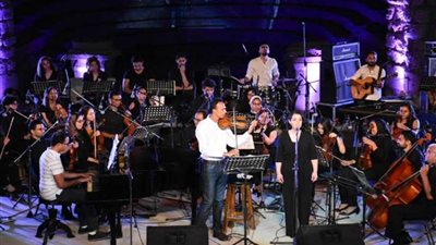 ساوند تراك ونادية مصطفى ومجد القاسم بمحكى القلعة