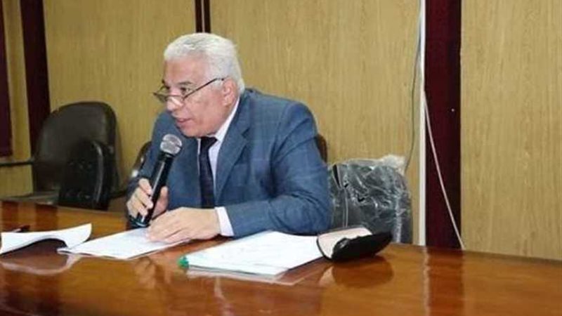 1786 طالبا يؤدون