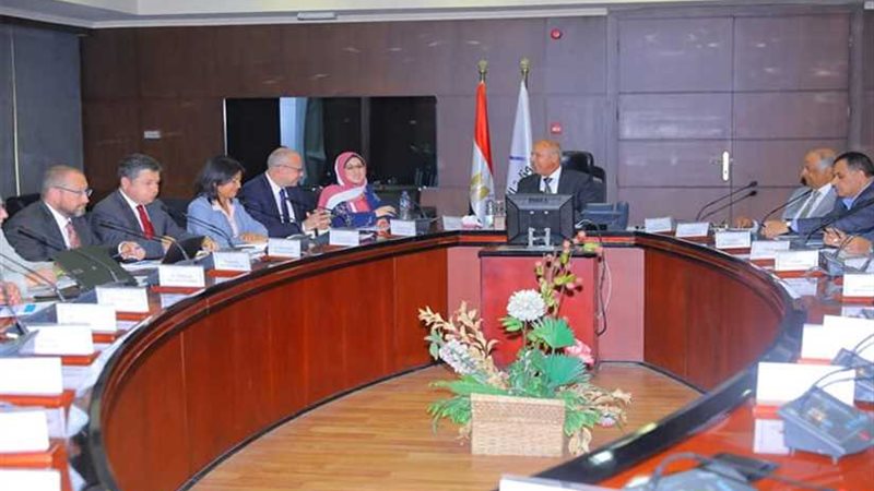 وزير النقل يتابع