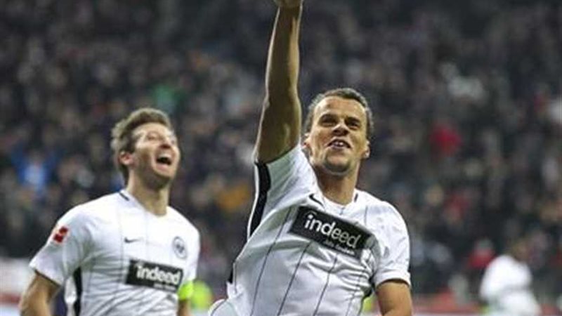 لايبزيج يفوز على