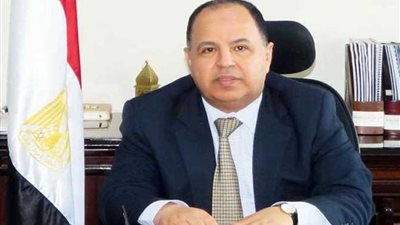 وزير المالية : دعم الإنتاج المحلي يبدأ بالزيارات الميدانية للمشروعات القومية