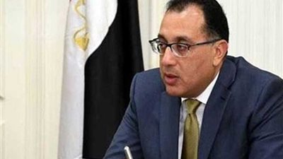 رئيس الوزراء يكلف المسؤولين بالتوسع في تطبيقات نظم الري الحديث