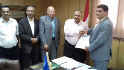 تكريم المزارعين الأكثر إنتاجية لمحصول القمح بالبحيرة