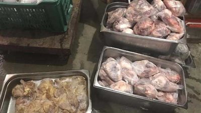 الصحة: ضبط وإعدام طن و800 كجم من الأغذية الفاسدة و1824 عبوة مياه غازية