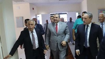 القوى العاملة تتابع صرف العلاوات المستحقة للعاملين بالقطاع الخاص