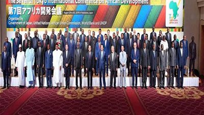 الرئيس السيسى يشارك فى مراسم التقاط الصور الجماعية التذكارية مع زعماء تيكاد 7