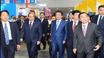 تفقد الرئيس السيسي أجنحة الدول في معرض منظمة اليابان للتجارة الخارجية بيوكوهاما (صور)