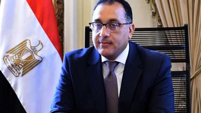 رئيس الوزراء ووزير الآثار يتفقدان أعمال ترميم وتطوير متحف المركبات الملكية ببولاق