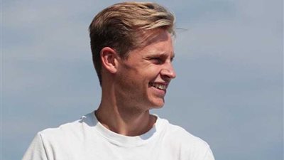 الأفضل في دوري الأبطال.. دي يونج أفضل لاعب في خط الوسط