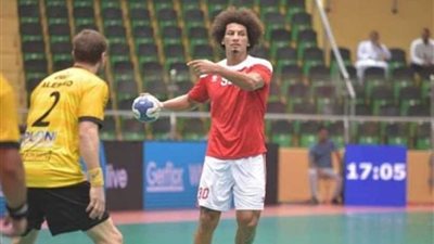 علي زين يقود الوحدة السعودي لنصف نهائي كأس العالم لأندية اليد