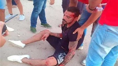 بالصور.. عمرو زكي يتعرض لحادث كبير وزيدان يتدخل