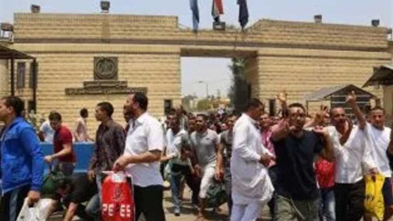 الإفراج عن 667 شخصاً