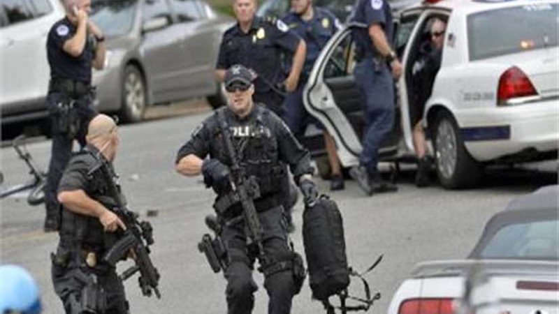 إصابة 10 مراهقين