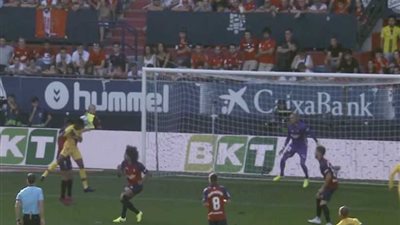 هدف يدخل لاعب برشلونة التاريخ من أوسع أبوابه