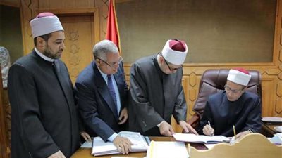 وكيل الأزهر يعتمد نتيجة الدور الثاني لشهادات البعوث الإسلامية الإعدادية والثانوية