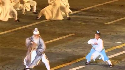 المتحدث الرسمي للقوات المسلحة يدعو الجميع للتصويت لصالح الموسيقات العسكرية المصرية (فيديو)