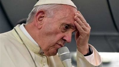 إنقاذ بابا الفاتيكان من حادث داخل مصعد