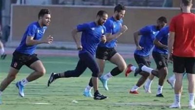 تدريبات بدنية في الأهلي استعدادا لبطل غينيا الاستوائية.. وغياب الثلاثي الاجنبي