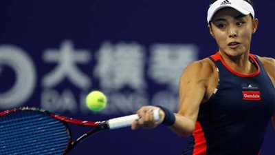 الصينية وانج تطيح بالأسترالية بارتي من بطولة أمريكا المفتوحة للتنس