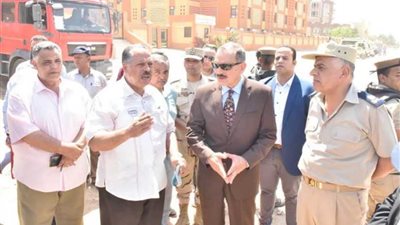 محافظ أسيوط يشهد البروفة النهائية للتدريب الميداني على إدارة مخاطر السيول.. (صور)