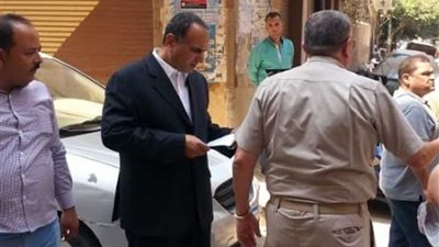 حملة لإزالة طابق سادس مخالف بمبنى سكني في بنها