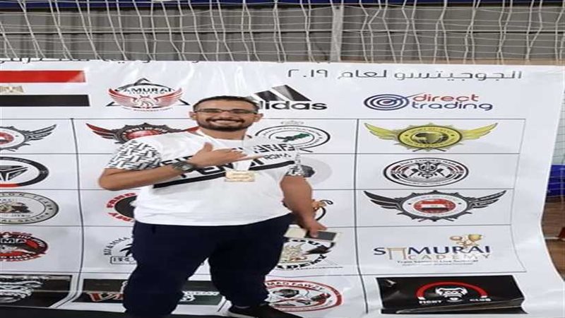 جامعة القناة تهنئ