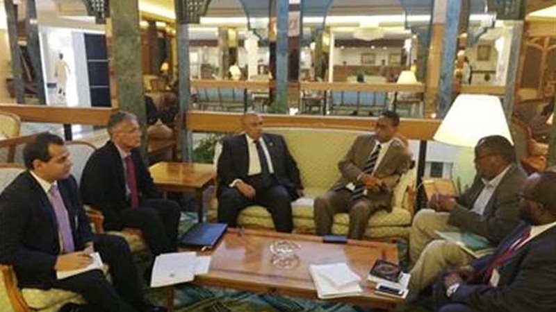 وزير الزراعة يبحث