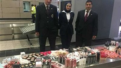 جمارك مطار القاهرة تحبط إدخال كمية من مستحضرات التجميل
