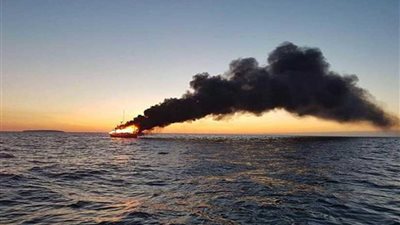 فقدان 34 شخصًا إثر اشتعال النيران في سفينة قبالة سواحل كاليفورنيا الأمريكية