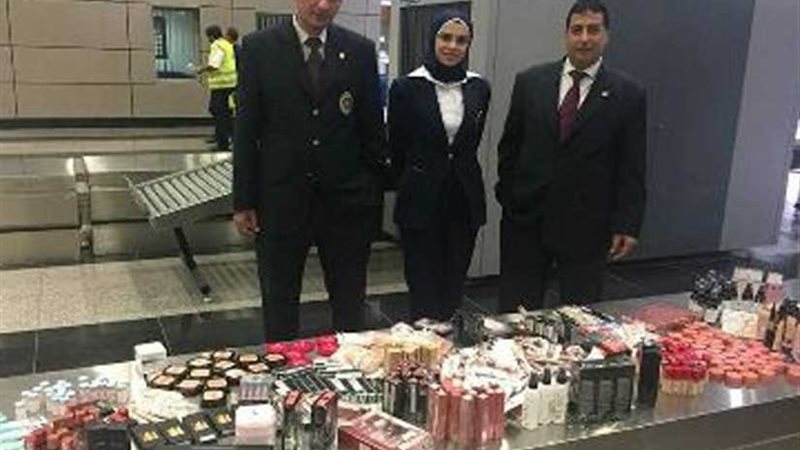 جمارك مطار القاهرة