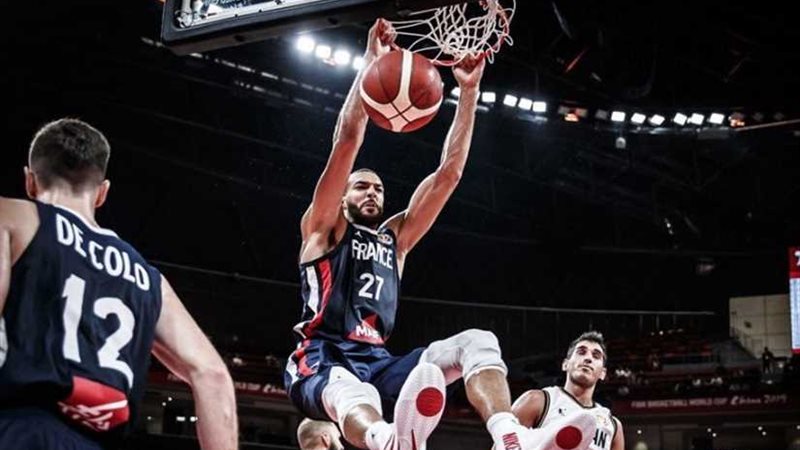 صربيا تفوز على إيطاليا