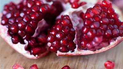 التمثيل التجاري: مفاوضات مع الصين للسماح بتصدير الرمان الطازج