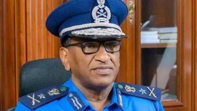 نائب مدير عام قوات الشرطة في السودان وزيرا للداخلية في الحكومة الجديدة