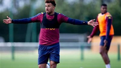 أستون فيلا سعيد بعدم وجود مدرب لمنتخب مصر