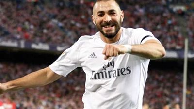 بنزيما يحصد جائزة أفضل لاعب في ريال مدريد باختيار الجماهير
