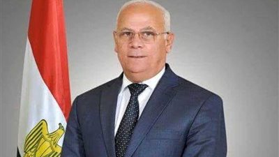 محافظ بورسعيد يفتتح معرض 