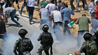 إصابة 5 فلسطينيين بنيران الاحتلال الإسرائيلي على حدود غزة