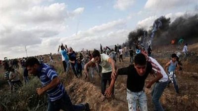 استشهد فلسطينيين وإصابة 23 آخرين بنيران الاحتلال خلال مسيرات في غزة