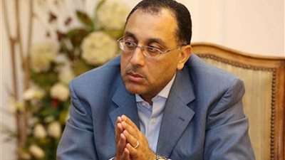 رئيس الوزراء يتفقد أعمال مشروع إحلال مستشفى سمالوط النموذجي