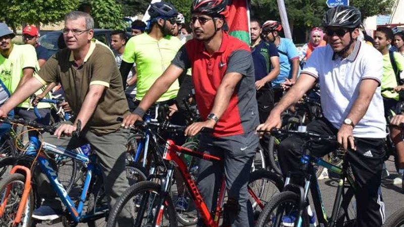 وزير الرياضة يقود