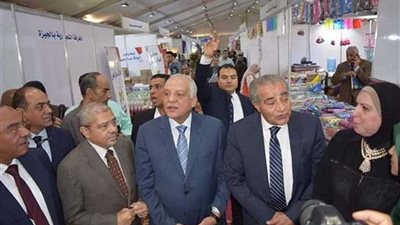 وزير التموين ومحافظ الجيزة يفتتحان معرض الغرفة التجارية لاستقبال المدارس