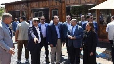 رئيس الوزراء يفتتح مركز خدمات المستثمرين بالمنيا