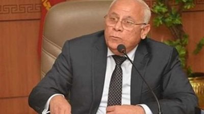 محافظ بورسعيد يبحث استعدادات العام الدراسي الجديد