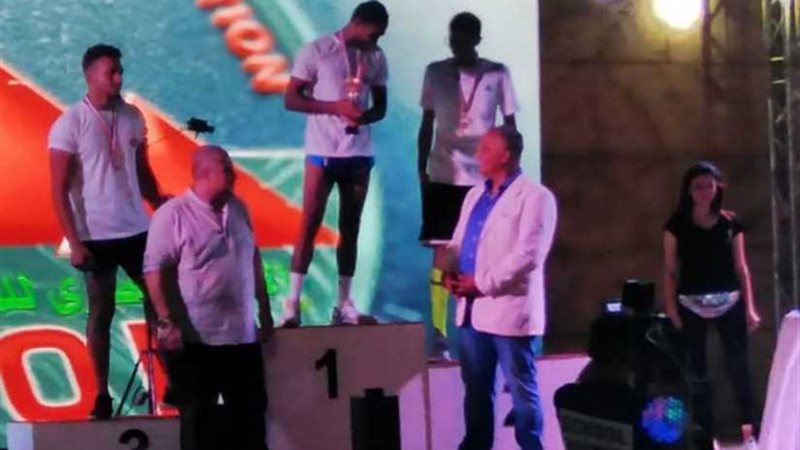 رئيس جامعة القناة