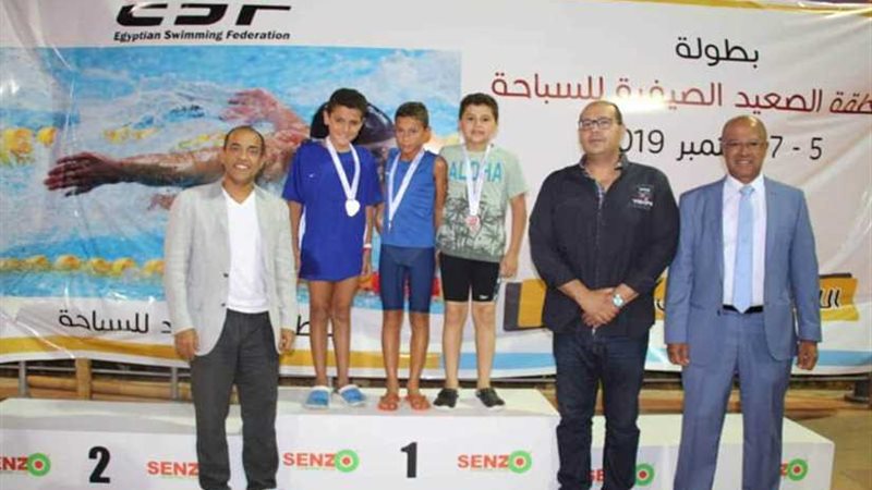 إدريس يشيد ببطولة